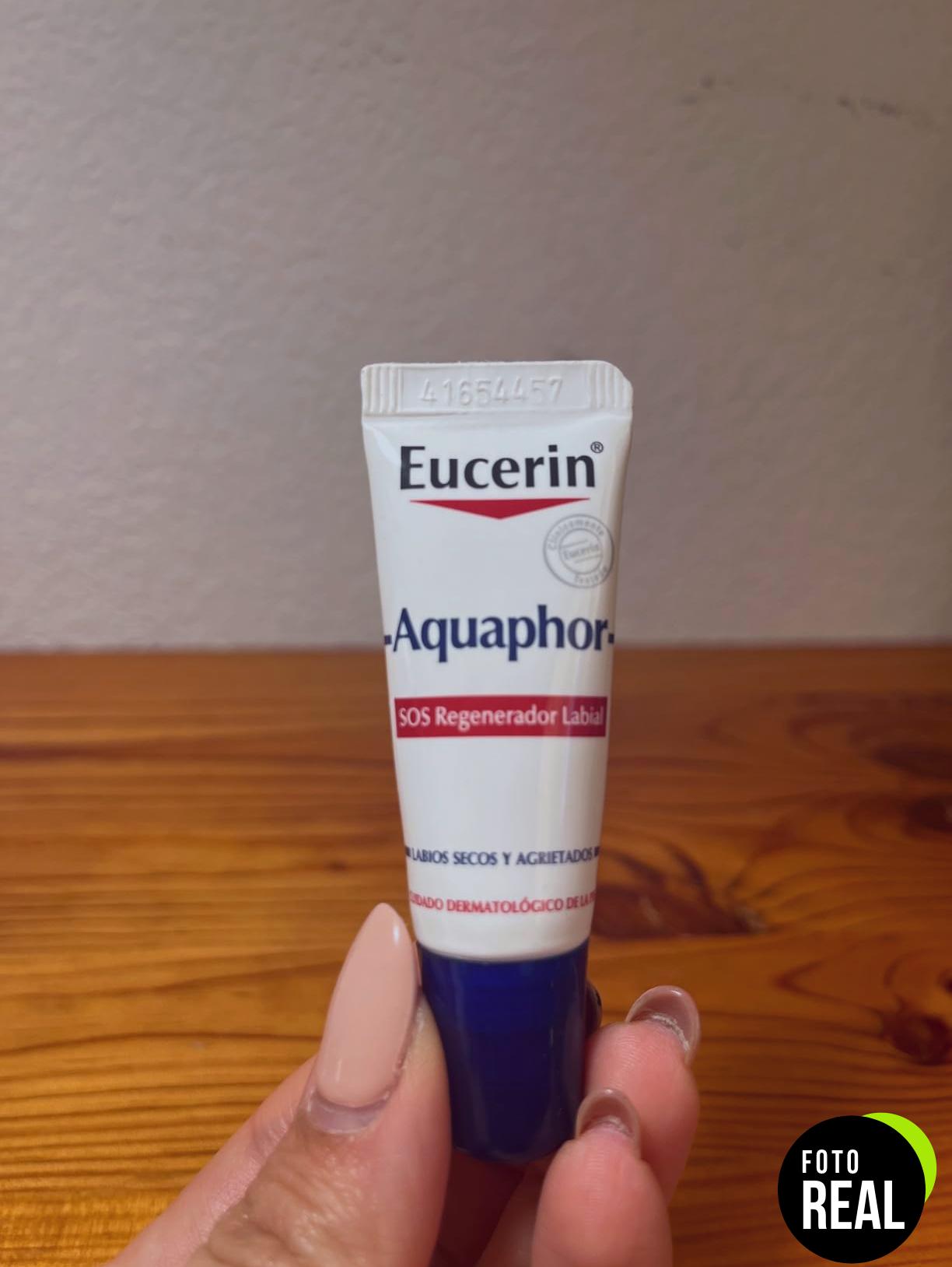 eucerin-aquaphor-labial-reparacion-sos-10ml-foto-1