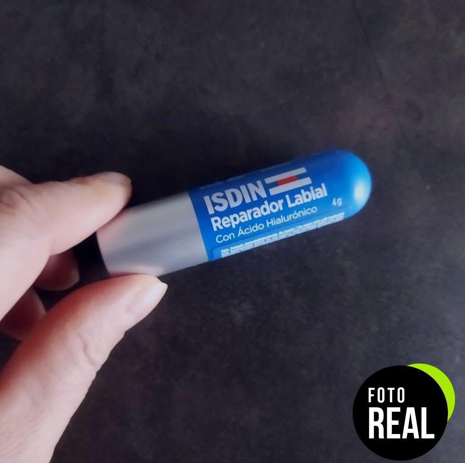 isdin-labial-reparador-4g-foto-2