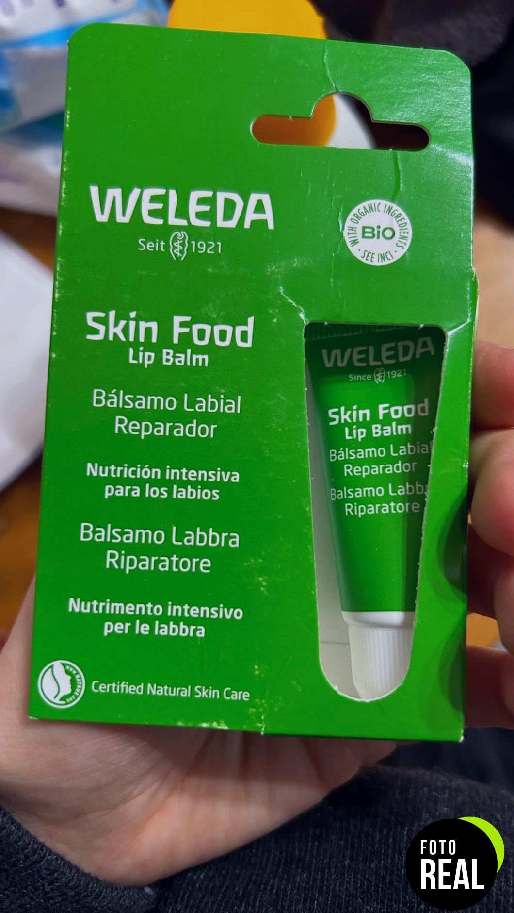 weleda-skin-food-labial-balsamo-reparador-foto-3