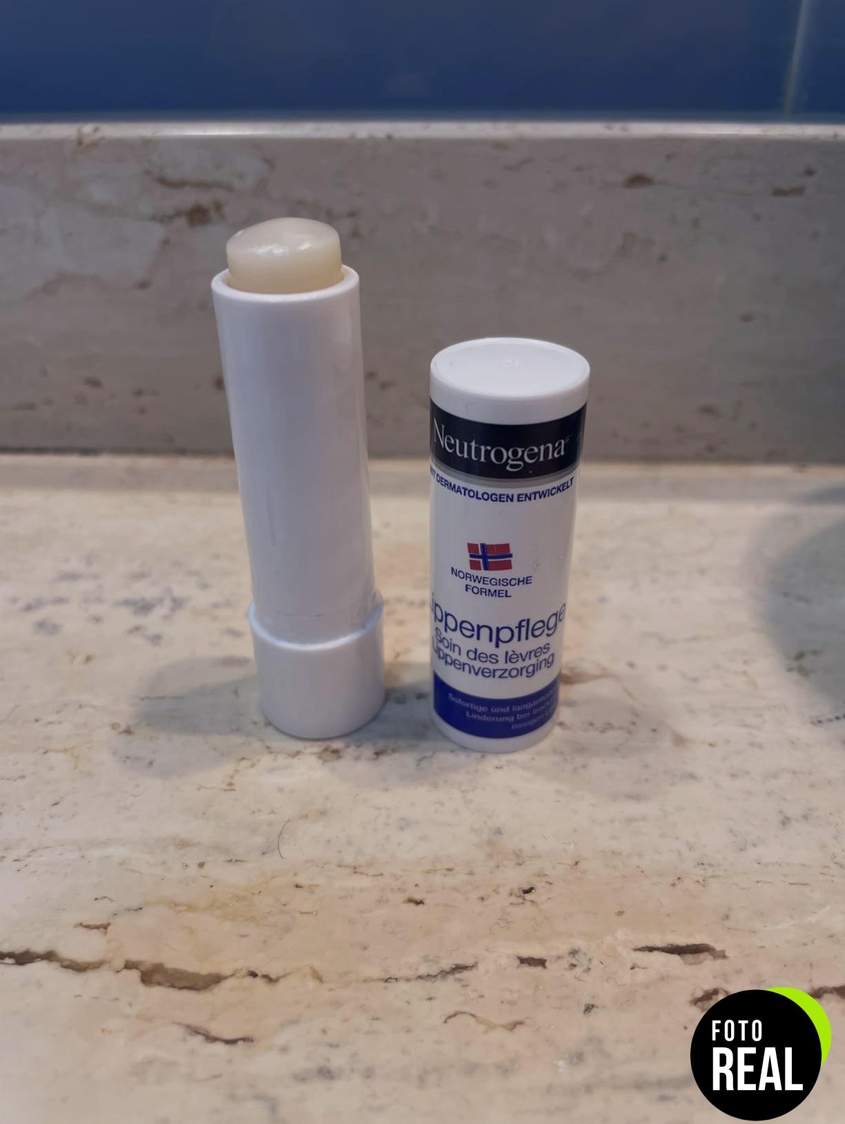 neutrogena-protector-labial-spf20-hidratante-foto-3